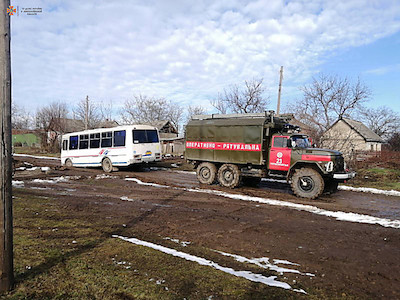 Свежие новости: На Первомайщине автобус застрял в грязи