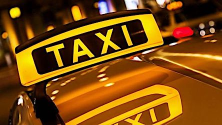 Свежие новости: В Харькове мужчина избил таксиста и пытался украсть его авто