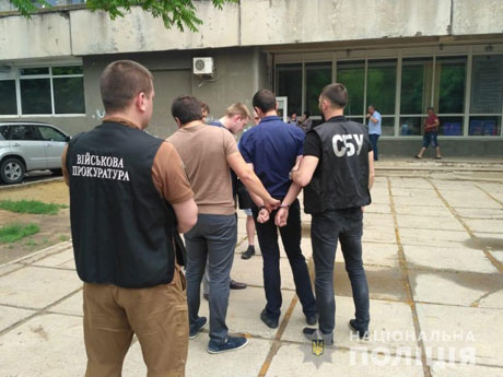 Свежие новости: В Николаеве разоблачили на взятке чиновников Центра земельного кадастра