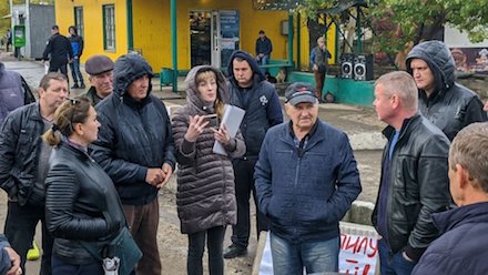 Свежие новости: В Веселиново в очередной раз перекрыли дорогу