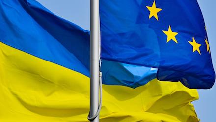 Фото новости: Скільки заробляють українці за кордоном Свежие новости: Скільки заробляють українці за кордоном
