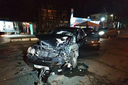 Свежие новости: В Николаеве «Джили» врезался в маршрутку