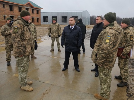 Свежие новости: Полторак пообещал, что большая часть вооружения в армии будет отечественного производства