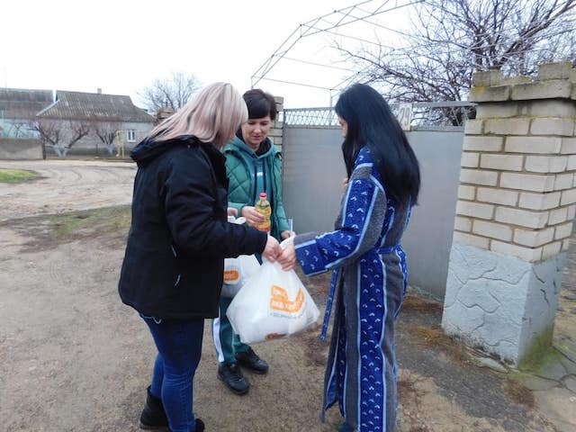 Свежие новости: В Новоодесском горсовете собирают гуманитарную помощь для пострадавших от взрыва дома