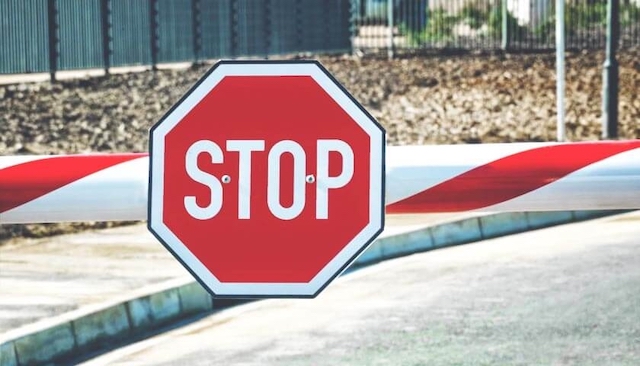 Свежие новости: З 1 жовтня військовозобов'язаним українкам буде заборонено виїзд за межі країни, - юрист