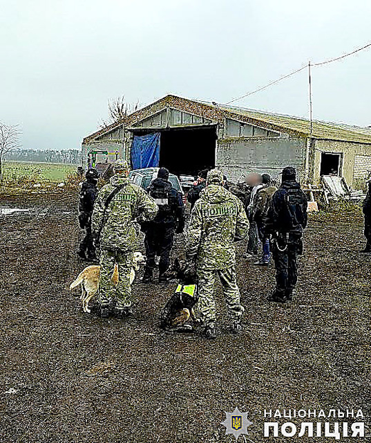 Свежие новости: В Баштанском районе полиция нашла у местного жителя арсенал оружия – у него изъяли «травматы», ружье, винтовки и патроны