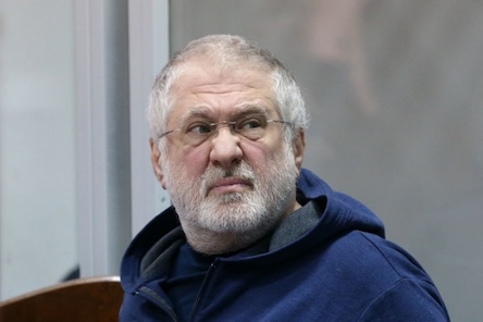 Свежие новости: Коломойського не привезли до суду, де він обіцяв 