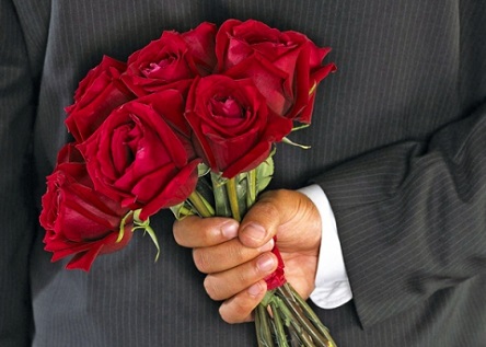 Свежие новости: Украинцы готовы отказаться от празднования 8 Марта, - Вятрович