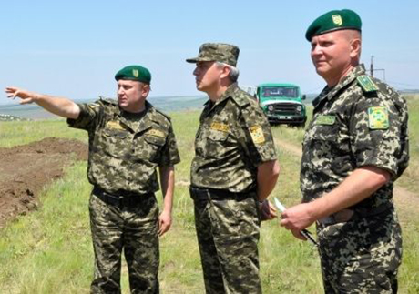 Свежие новости: Пограничники: КПВВ на админгранице с Крымом работают штатно