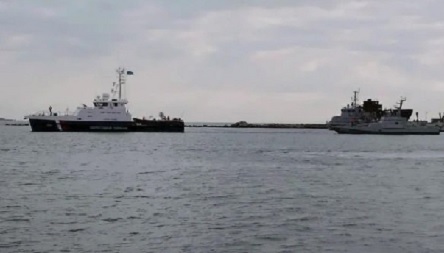 Свежие новости: ВИДЕО: Корабли ВМС Украины прошли под Крымским мостом