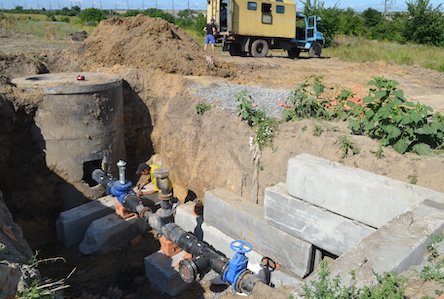 Свежие новости: Тривають роботи по підключенню новозбудованої водопровідної мережі на мікрорайоні «Дроздівка»