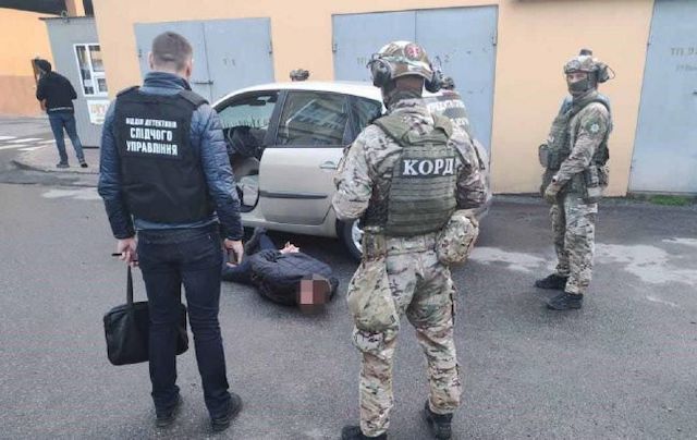 Свежие новости: Банду мошенников задержали в Виннице: обманули агрофирмы на миллионы гривен