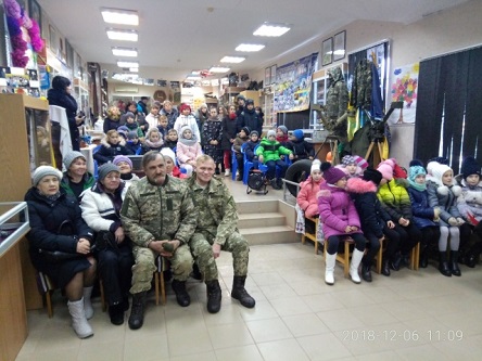 Свежие новости: Відбулось урочисте відкриття експозиції «Сила нескорених» до Дня Збройних Сил України  та Міжнародного дня волонтерів