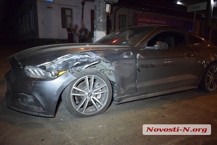 Свежие новости: В Николаеве «дрифтер», у которого изъяли права, устроил ДТП