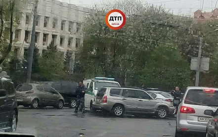 Свежие новости: В Киеве ДТП с инкассаторской машиной