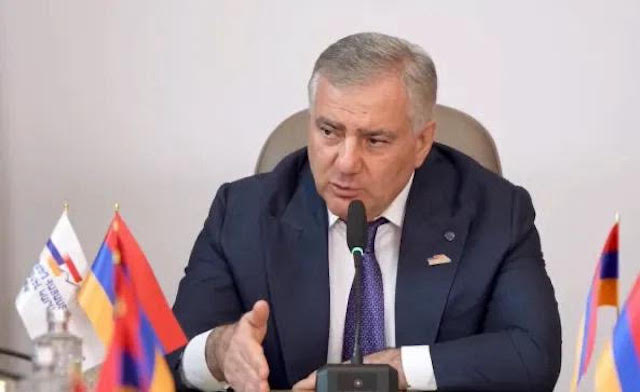 Свежие новости: «Ми ухвалимо закони і заборонимо азербайджанцям купувати землю та будинки у Вірменії»: Самвел Карапетян