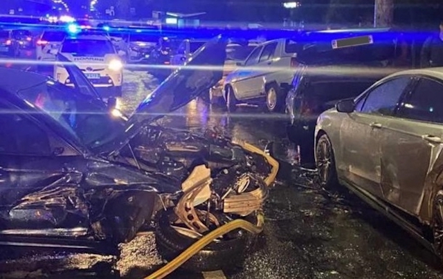 Свежие новости: У Києві п'яний водій протаранив п'ять авто та вчинив бійку