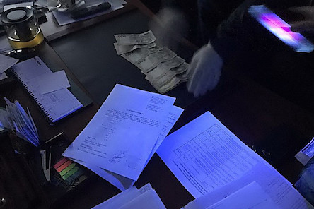 Свежие новости: Начальник Николаевской рыбоохраны через подчиненных собирал дань с рыбаков каждый месяц, – СБУ