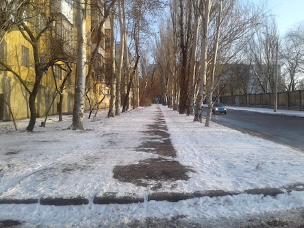 Свежие новости: Уборка придомовых территорий и посыпка троуаров противогололедной смесью: Заводский район отчитался о выполненных работах