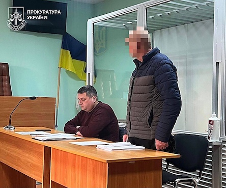 Свежие новости: На Миколаївщині суд заарештував 60-річного чоловіка за розбещення неповнолітньої