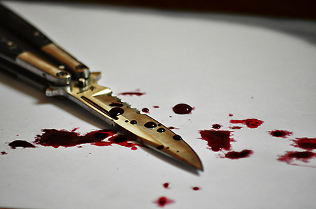 Свежие новости: На Николаевщине пенсионерка во время ссоры с мужем ранила себя ножом в грудь