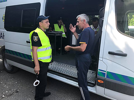 Свежие новости: На Николаевщине пассажиры накинулись на инспекторов УТБ, которые проверяли транспорт