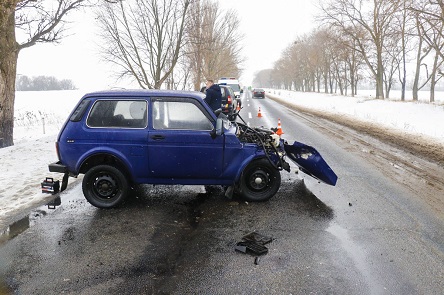 Свежие новости: ВИДЕО: Смертельна ДТП на трасі Київ-Запоріжжя: “Таврія” зіткнулася з “Нивою”