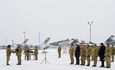 Свежие новости: Порошенко передал ВСУ модернизированные самолеты