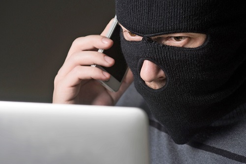 Свежие новости: Неизвестные звонят николаевцам и пугают их коронавирусом, чтобы они не пошли на выборы