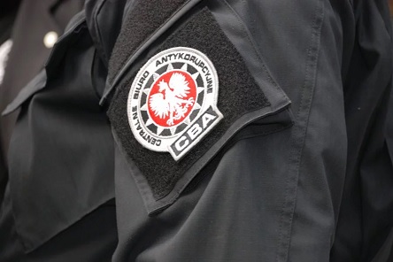 Свежие новости: В Польше задержали двух украинцев на крупной контрабанде янтаря