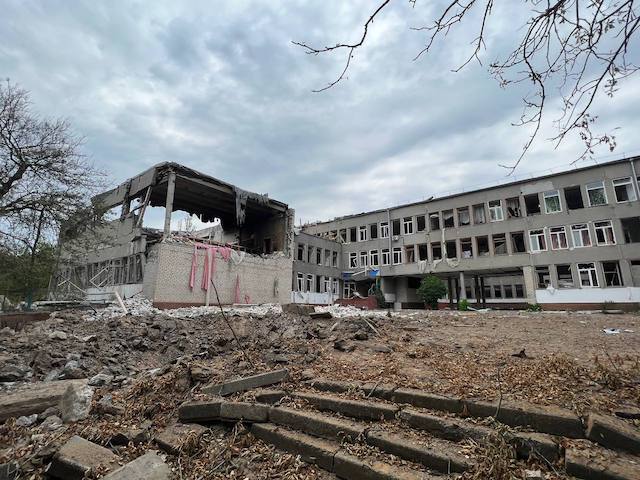 Свежие новости: У Миколаєві знесуть будівлю школи №48, яка сильно постраждала від російських обстрілів