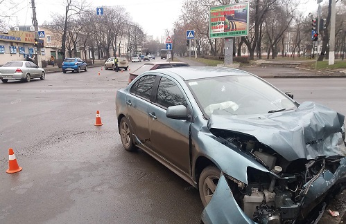 Свежие новости: В Николаеве ДТП с участием депутата горсовета от «Оппоблока»: автомобиля нет в его декларации