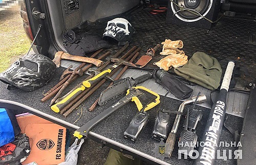 Свежие новости: На Днепропетровщине задержали банду «активистов», которые занимались рейдерством и заказными избиениями