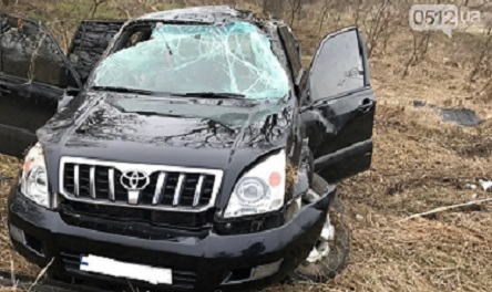 Фото новости: На Николаевщине «Toyota Prado» слетел с дороги в кювет – пострадали водитель и пассажирка Свежие новости: На Николаевщине «Toyota Prado» слетел с дороги в кювет – пострадали водитель и пассажирка