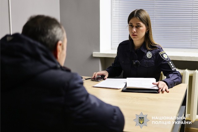 Свежие новости: У Миколаєві на Намиві чоловік порізав майже 40 шин на припаркованих авто