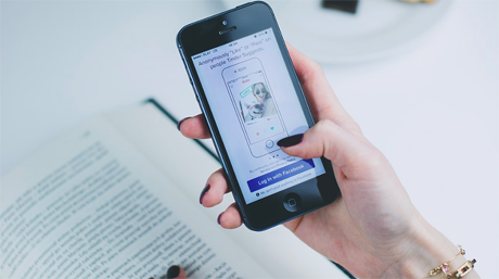 Свежие новости: Жительница Львовской области слала угрозы одному из кандидатов в президенты с мобилки своего папы