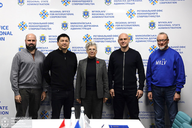 Свежие новости: Віталій Кім провів зустріч із Послом Канади Наталкою Цмоць у Миколаєві