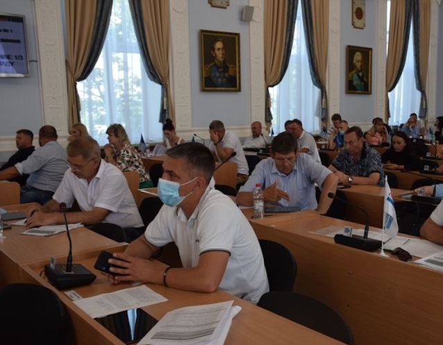 Свежие новости: В Николаеве депутаты снова не смогли отменить региональный статус русского языка – не хватило 1 голоса