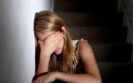 Свежие новости: На Николаевщине 13-летняя девочка забеременела от собственного отчима