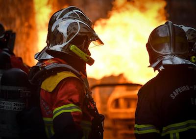 Свежие новости: В Киеве горит квартира, погибла женщина