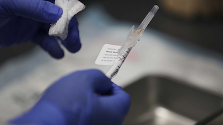 Свежие новости: ВОЗ разрешила экстренное применение вакцины Pfizer