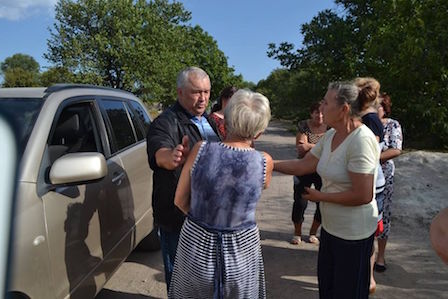 Свежие новости: Проблема с водой: В Первомайске люди перекрывали улицу