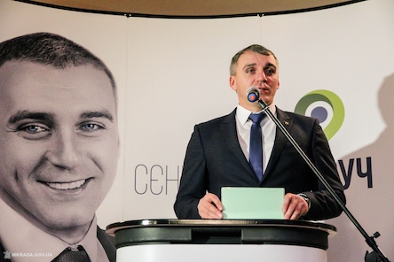 Свежие новости: Александр Сенкевич отчитывается перед громадой: встреча в мкрн Лески