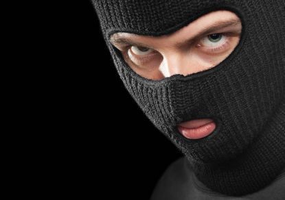 Свежие новости: Неизвестные в масках разгромили игорное заведение в центре Одессы