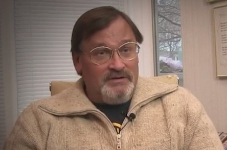 Свежие новости: Сотрудники СБУ обыскивают квартиру известного киевского журналиста