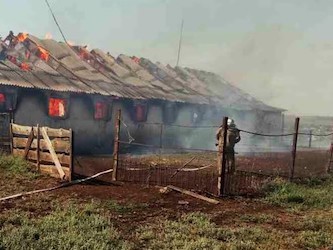 Свежие новости: В Вознесенском районе горело здание площадью 500 квадратных метров – спасатели подозревают поджог