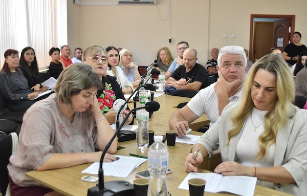 Свіжі новини: У Південноукраїнську вирішують долю «Кобзаря», який накопичив понад мільйон гривень боргів