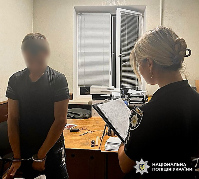 Свежие новости: У Первомайську затримали грабіжника, який утік із магазину з викраденим товаром