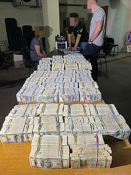 Свежие новости: Дело о подкупе руководства САП и НАБУ: Суд арестовал второго фигуранта и назначил залог в 84 миллиона гривен