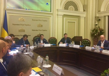 Свежие новости: Рассмотрение законопроекта о рынке земли: комитет ушел на перерыв, не приняв ни одной правки